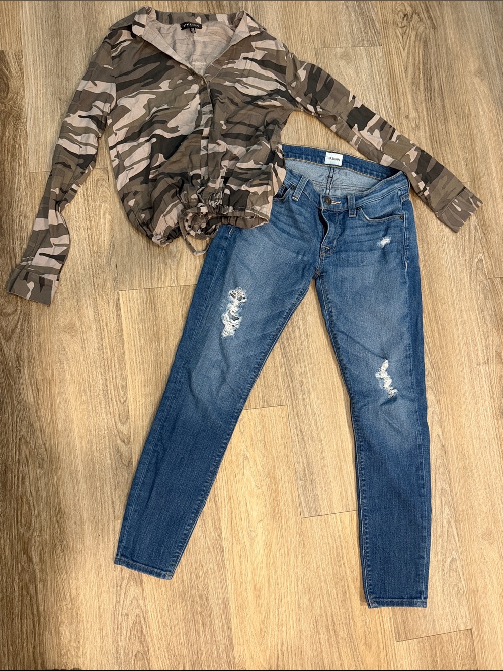Hudson Distressed Skinny Jeans with camo top